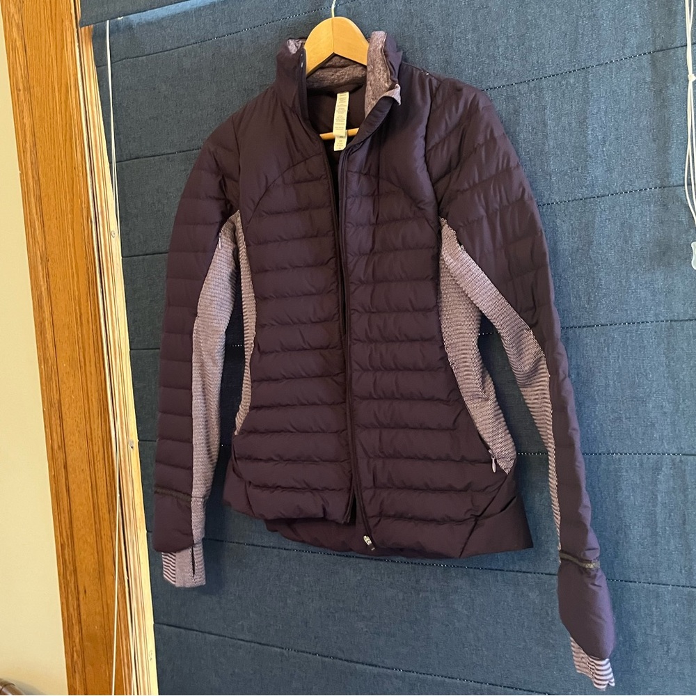 EUC Lululemon jacket size 4